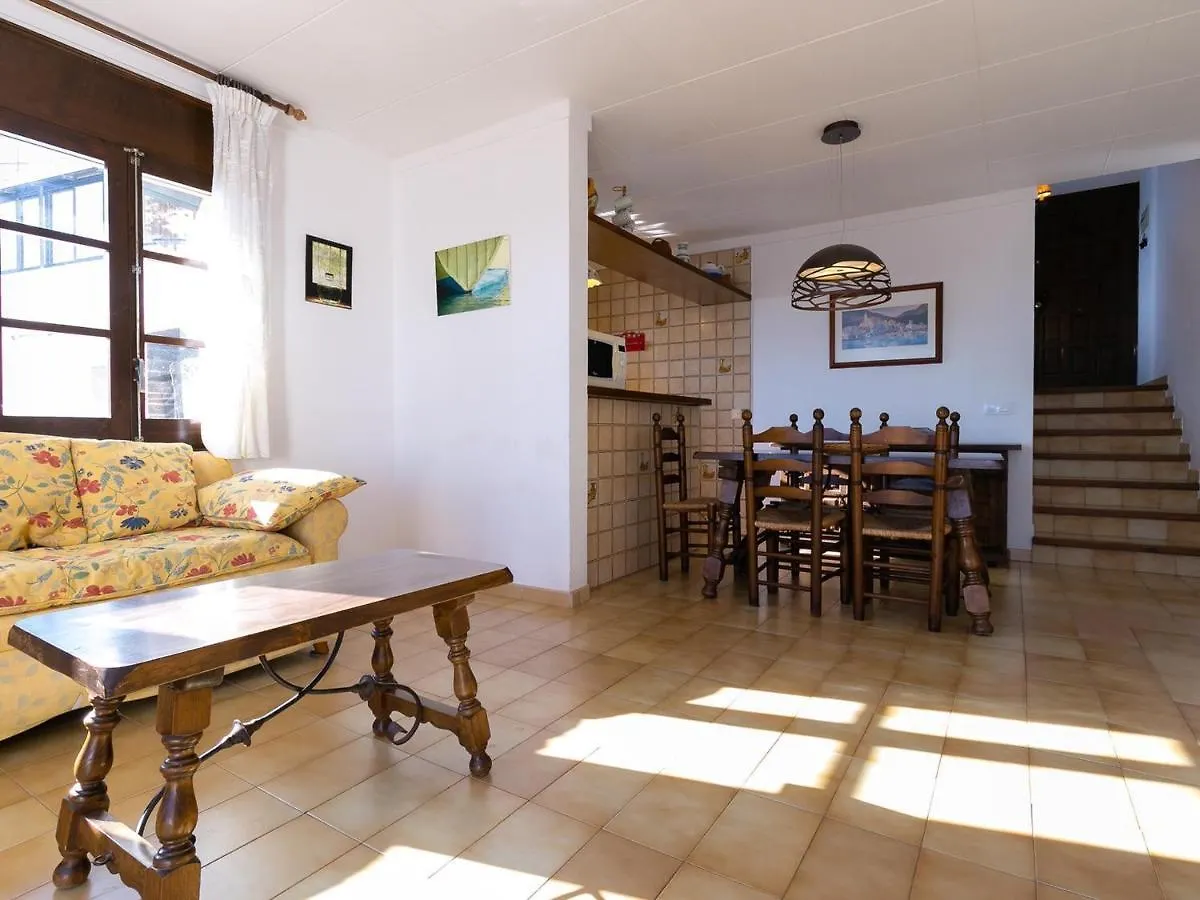 Joan Margarit 3-A - Apartamento En El Puig Rom Roses Apartment