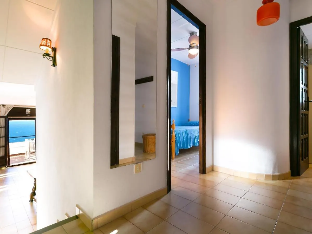 Joan Margarit 3-A - Apartamento En El Puig Rom Roses Apartment